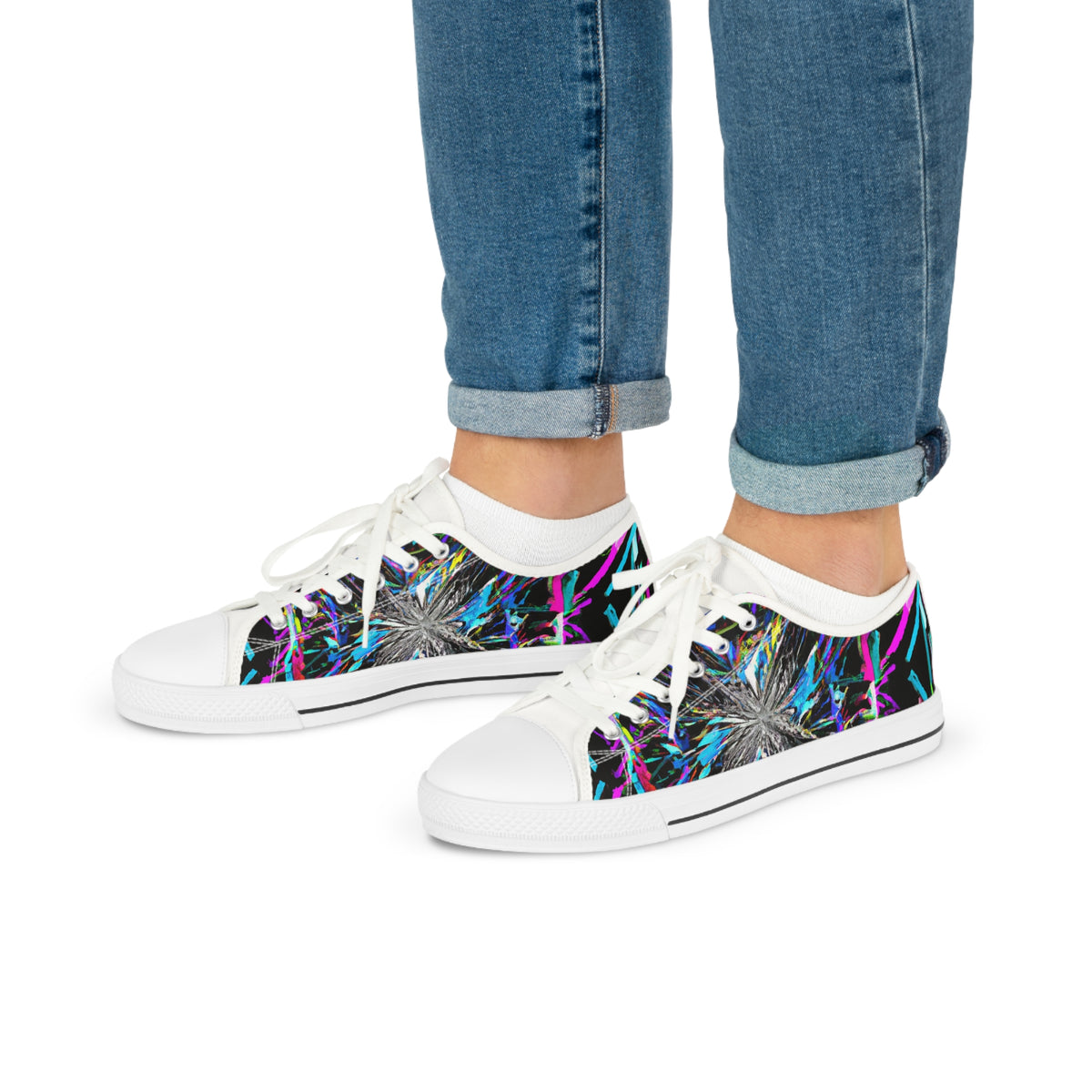 Veronica Victoriana van Victorious. - low top