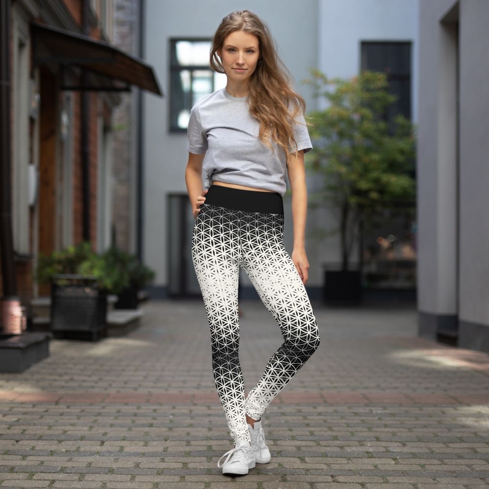 BW geometric gradient Yoga Leggings