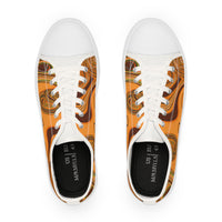 Tilly Treadwell, Master Bootmaker. - low top