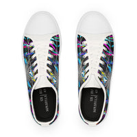 Veronica Victoriana van Victorious. - low top