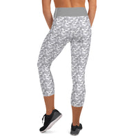 Geometric Pattern - Yoga Capri Leggings