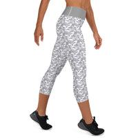 Geometric Pattern - Yoga Capri Leggings
